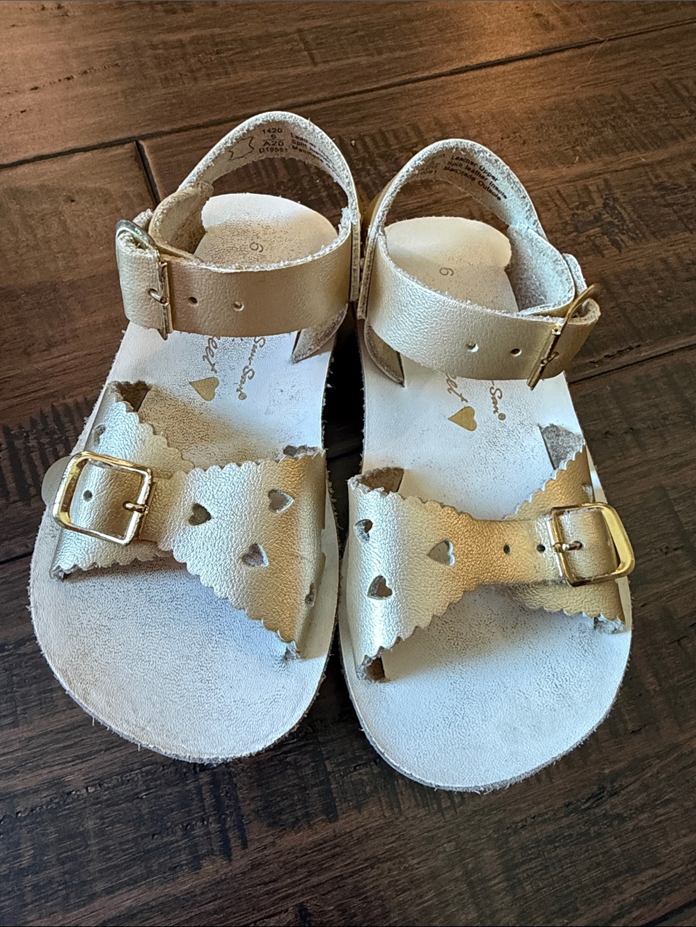 Gold Heart Cutout Kids Sandals - Lightweight Buckle Straps